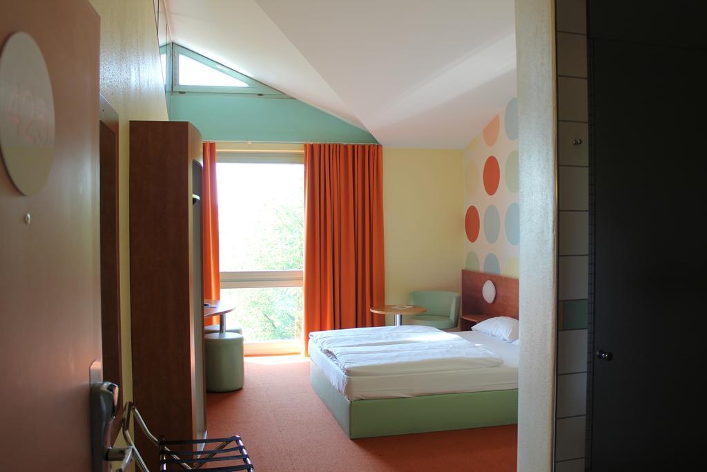 Hotel Holledau Geisenhausen Exterior foto
